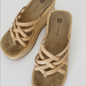 Vintage platform sandals